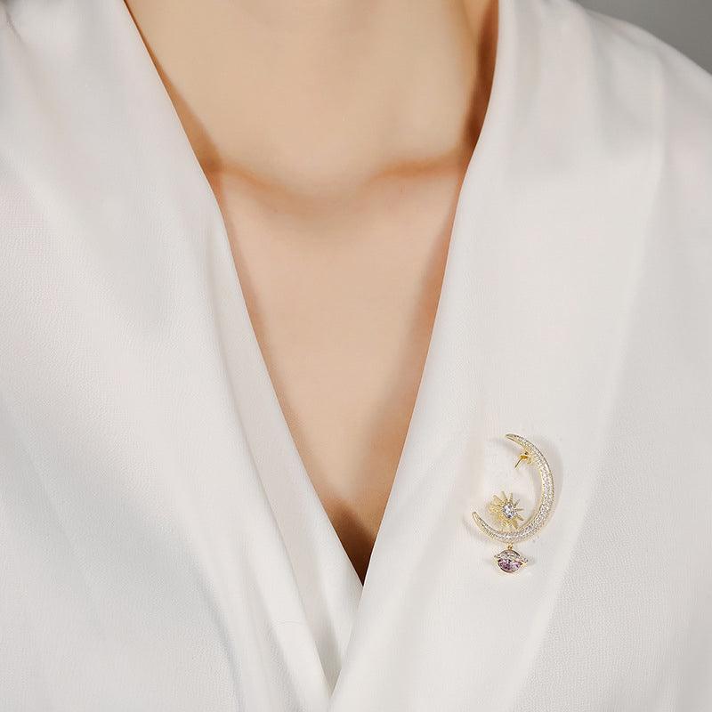 Crescent Moon Brooch - Bijoux Royal