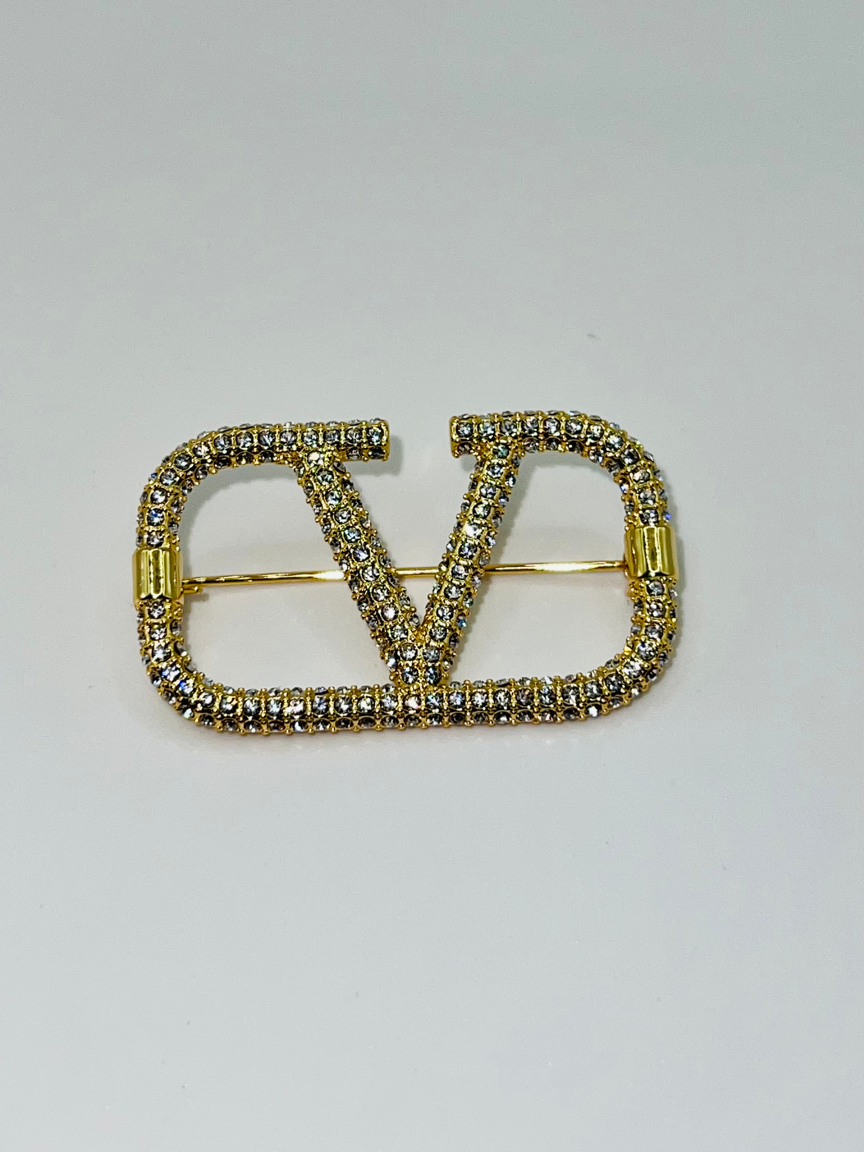 V brooch hot sale