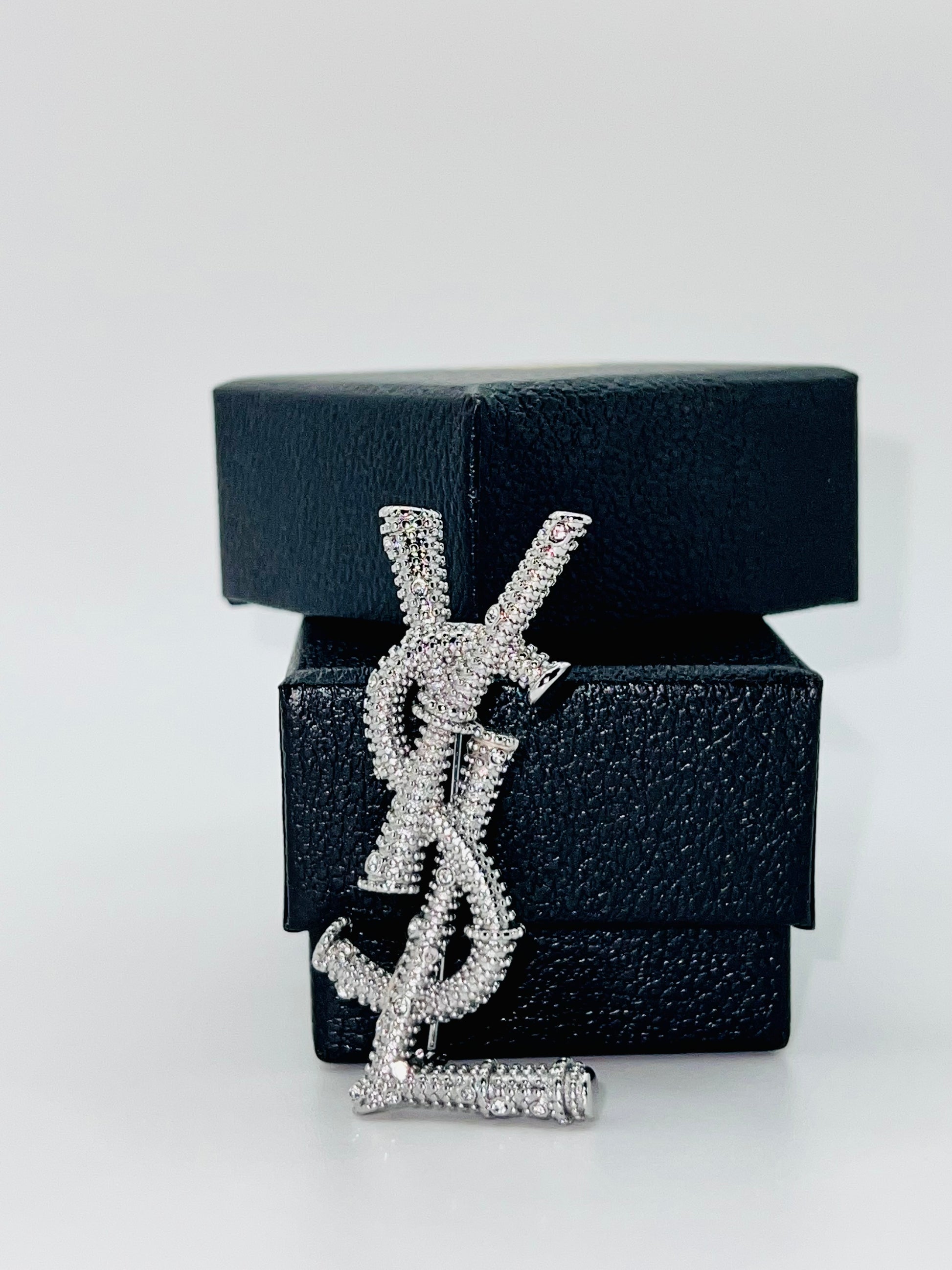 Thee Brooch - Main Image